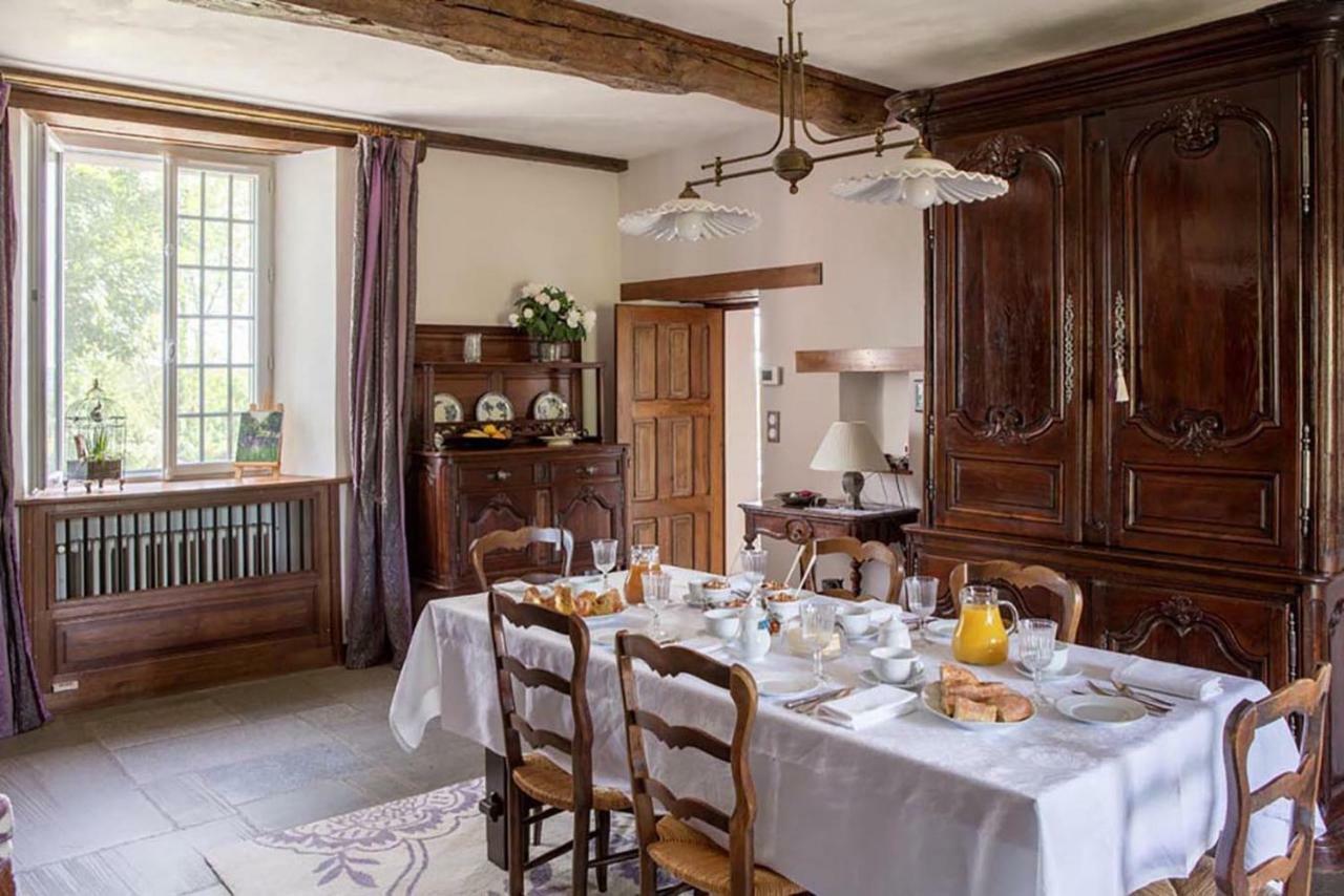 Bed and Breakfast Les Goubelins La Lande-d'Airou Екстер'єр фото
